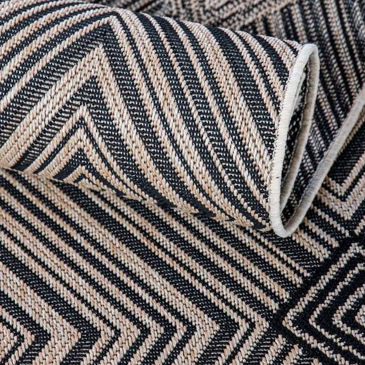 Grace Geometric Diamond Rug