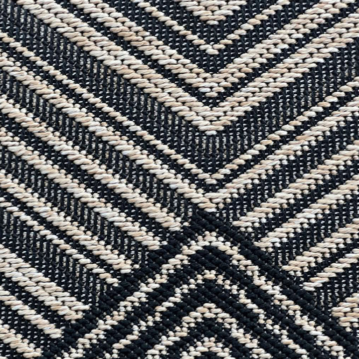 Grace Geometric Diamond Rug
