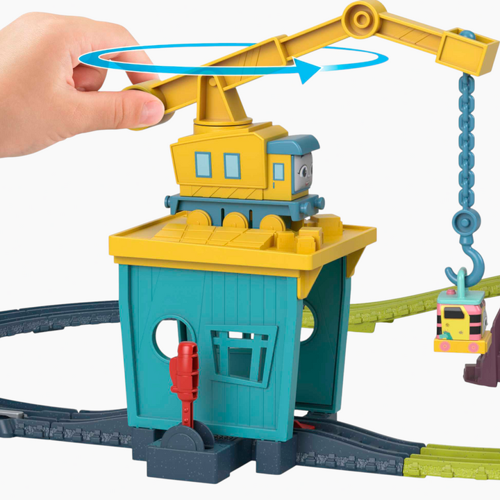 Mattel Carly &amp; Sandy (M) Figure Playset
