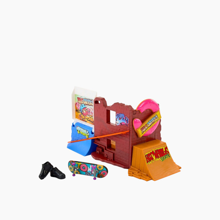 Hot Wheels Skates Drop In Skate Set Asst