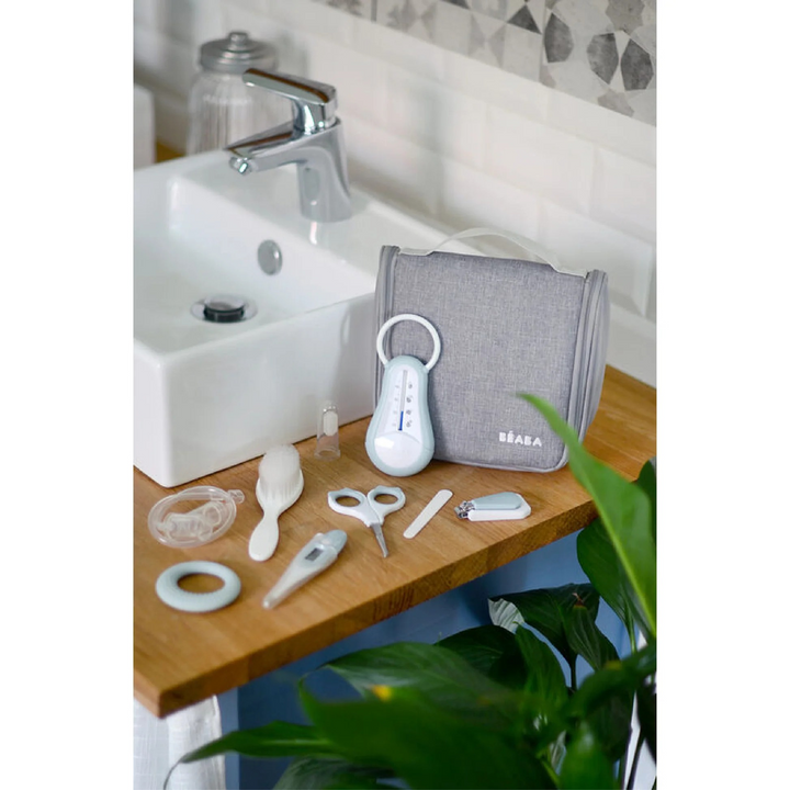 Beaba Hanging Toiletry Bag