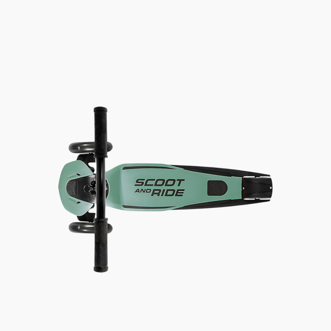 Scoot &amp; Ride Highwaykick 5 Led Forest