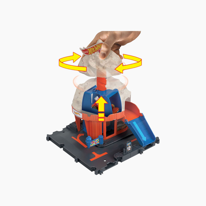Hot Wheels City Downtown Ice Cream Swirl Track Set