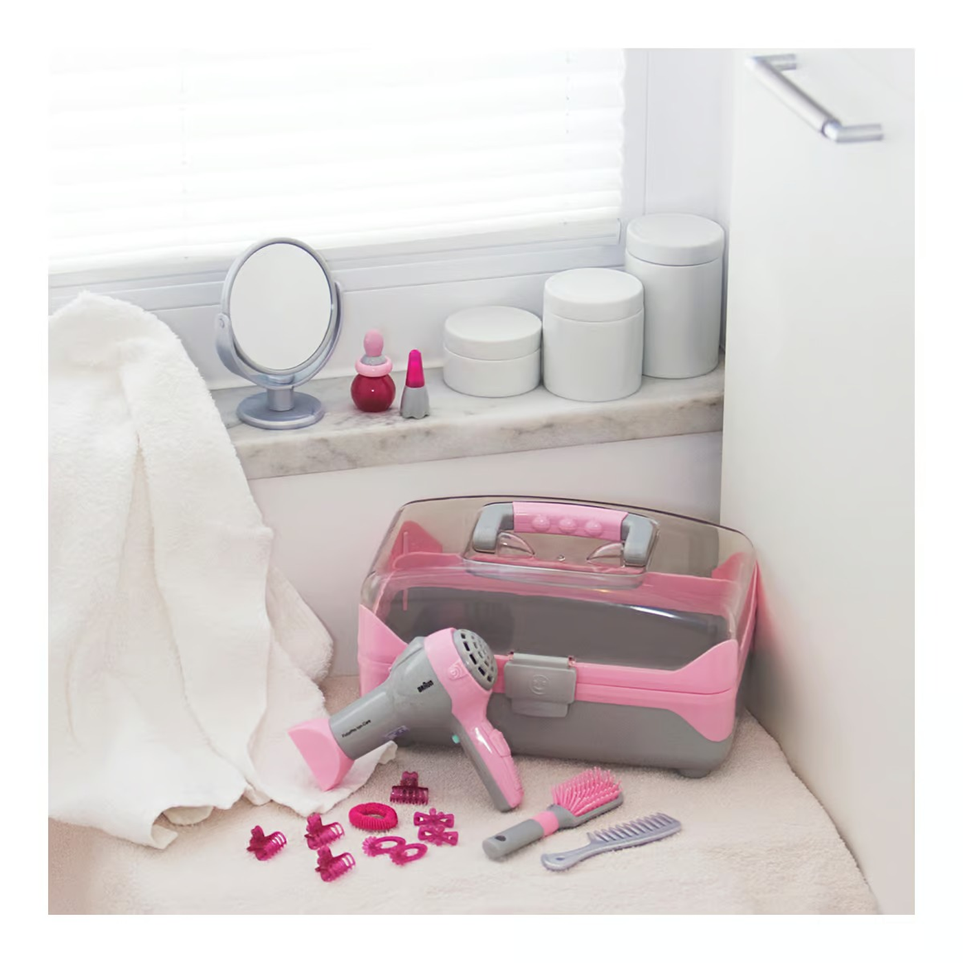 Klein Braun Beauty Case With Hairdryer Klein Braun Beauty Case With Hairdryer
