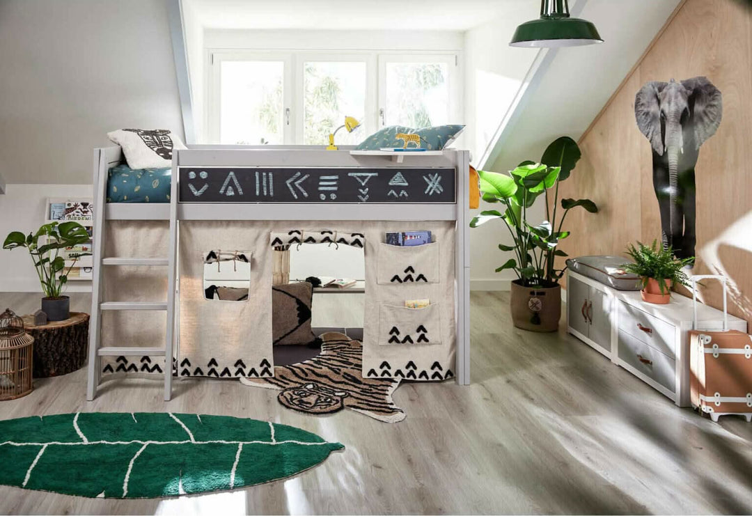 Lifetime Kidsrooms Banana Leaf Wild Life Rug - HUNA