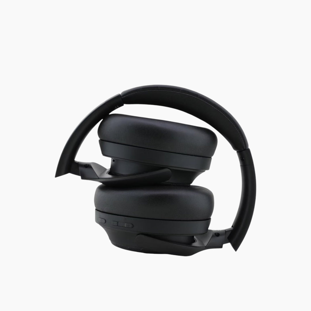 LACOSTE Nonogramme ANC Bluetooth on-ear headset with 42-hour battery life