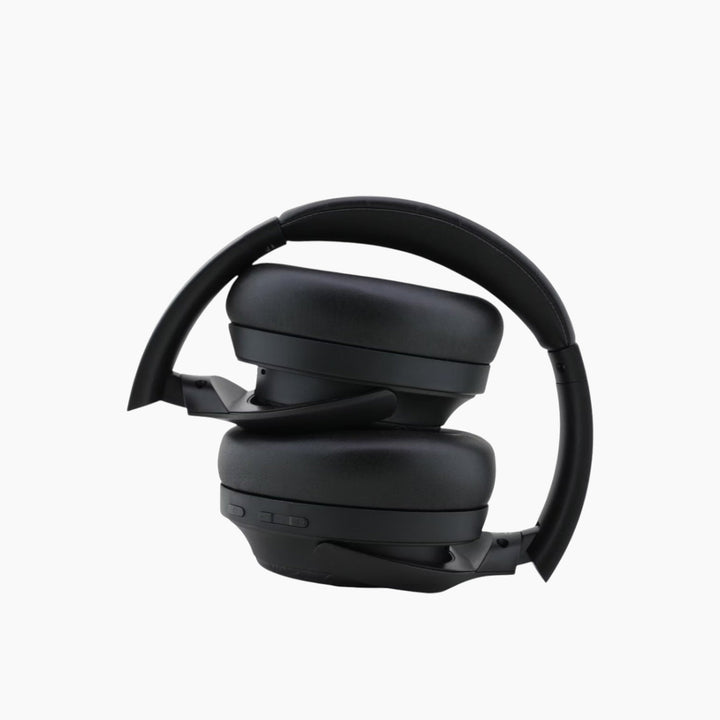 LACOSTE Nonogramme ANC Bluetooth on-ear headset with 42-hour battery life