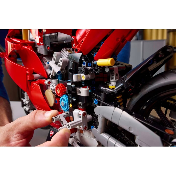 LEGO Ducati Panigale V4 S Motorcycle- 1603pcs