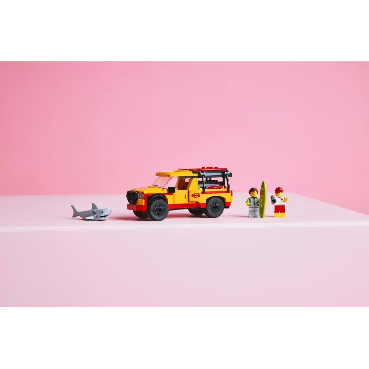 LEGO Lifeguard Beach Rescue Truck- 214pcs LEGO Lifeguard Beach Rescue Truck- 214pcs
