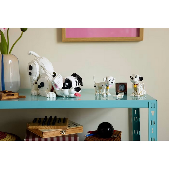 LEGO Lucky &amp; Penny 101 Dalmatians Puppies