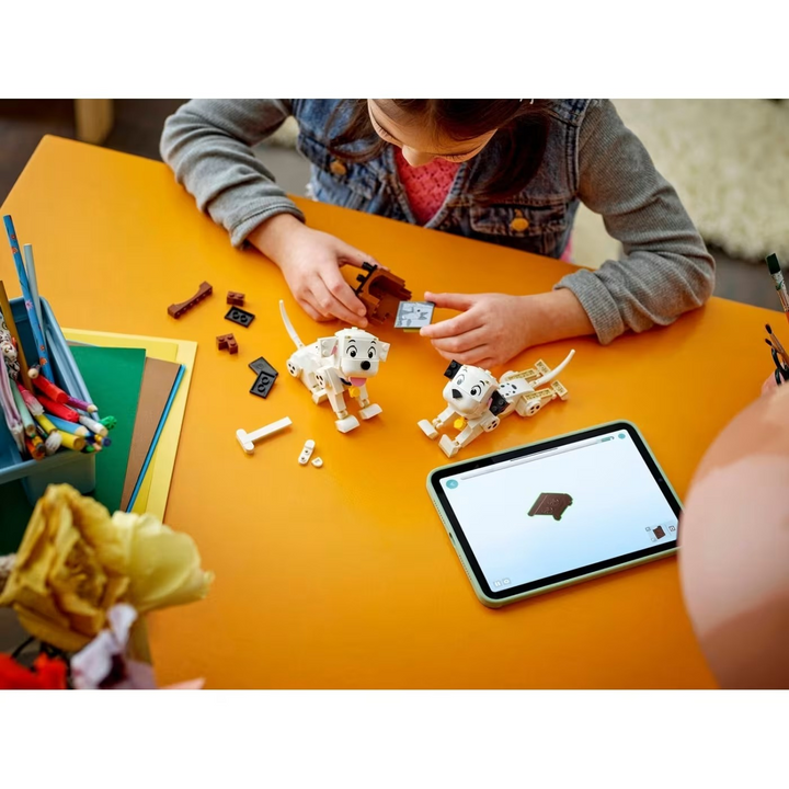 LEGO Lucky &amp; Penny 101 Dalmatians Puppies
