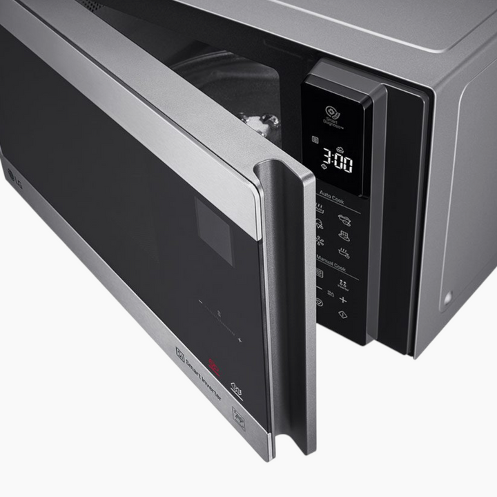 LG NeoChef Microwave 42L Smart Inverter