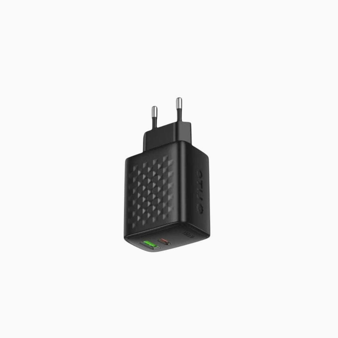 LITO LC24T 65W GaN charging adapter with detachable USB-C cable