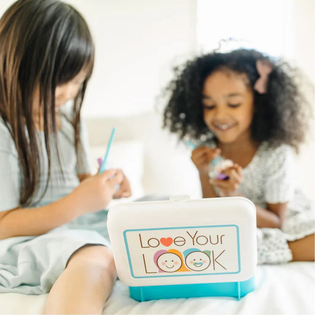 Melissa &amp; Doug LOve Your Look - Makeup Kit Play Set