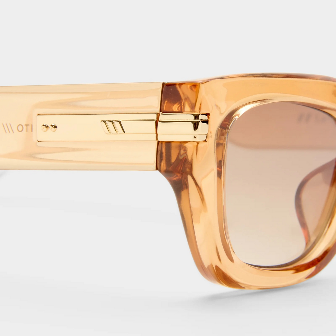 Le Specs Cubito Wide Fit Sand Female D-Frame Sunglasses - HUNA