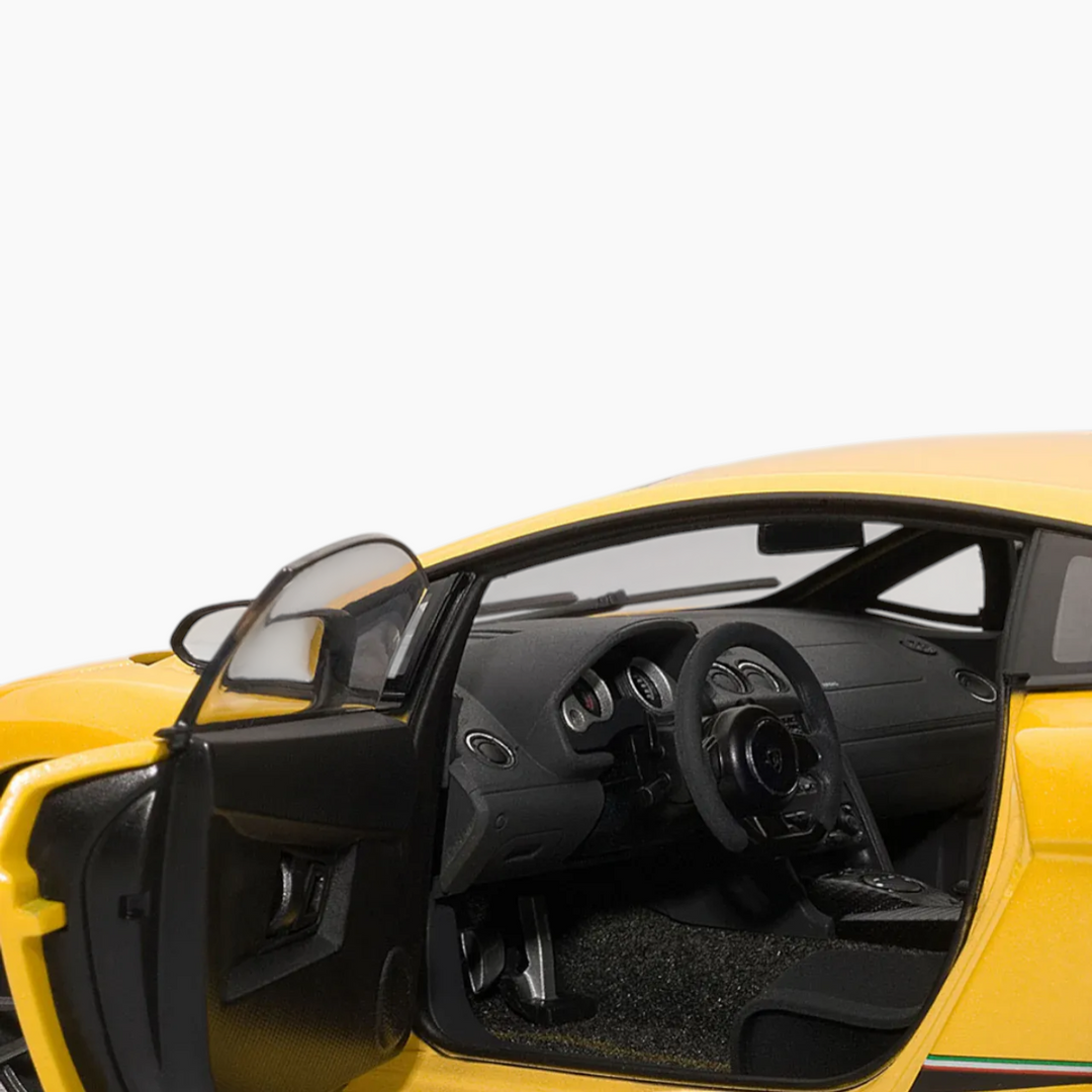 AUTOart Lamborghini Gallardo Superleggera Yellow 1:18 Scale Model Car