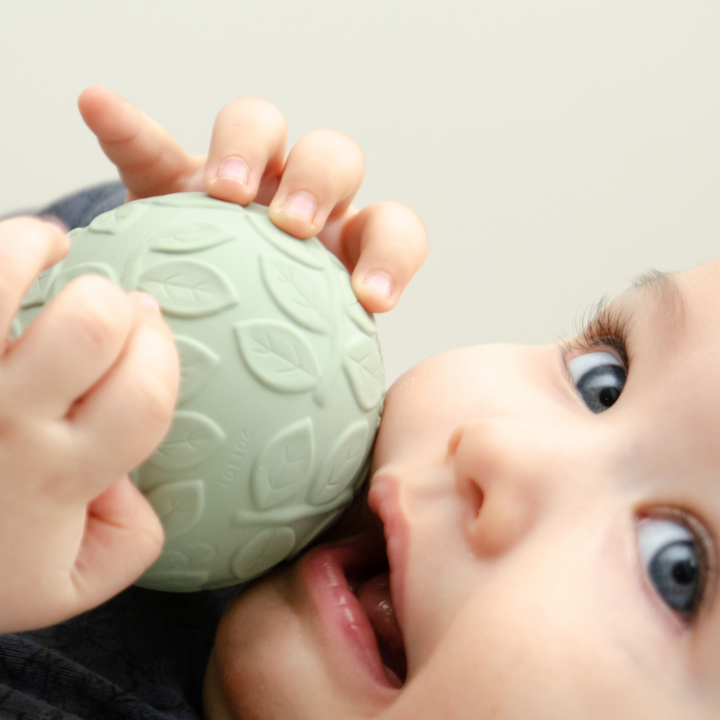 Natruba Leaf Sensory Ball Set - Green