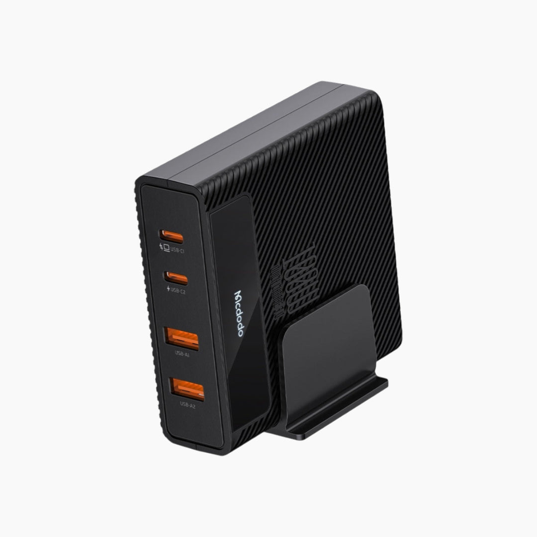 MCDODO 100W GaN fast charging adapter with standing accessory