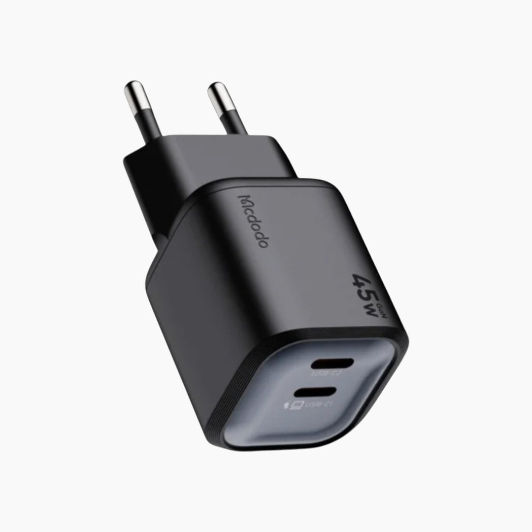 MCDODO CH-1000 SZU-2 USB-C adapter with 45W GaN technology