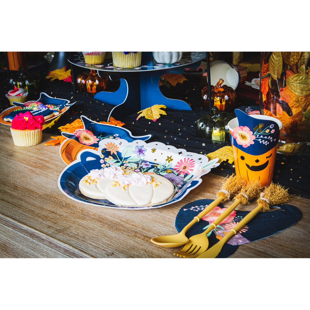 Ma Fete Halloween Cauldron Dinner Plates - Set of 8