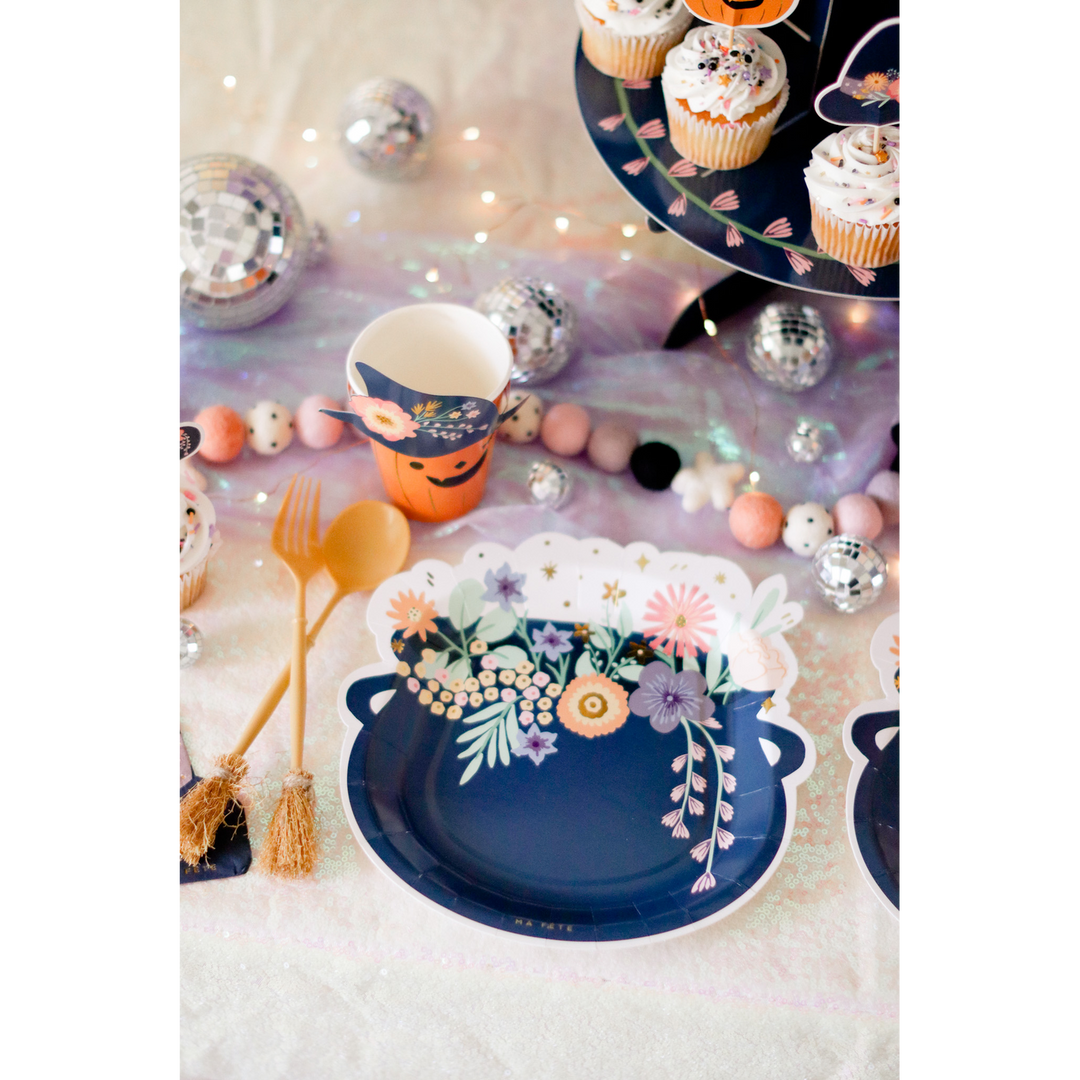 Ma Fete Halloween Cauldron Dinner Plates - Set of 8