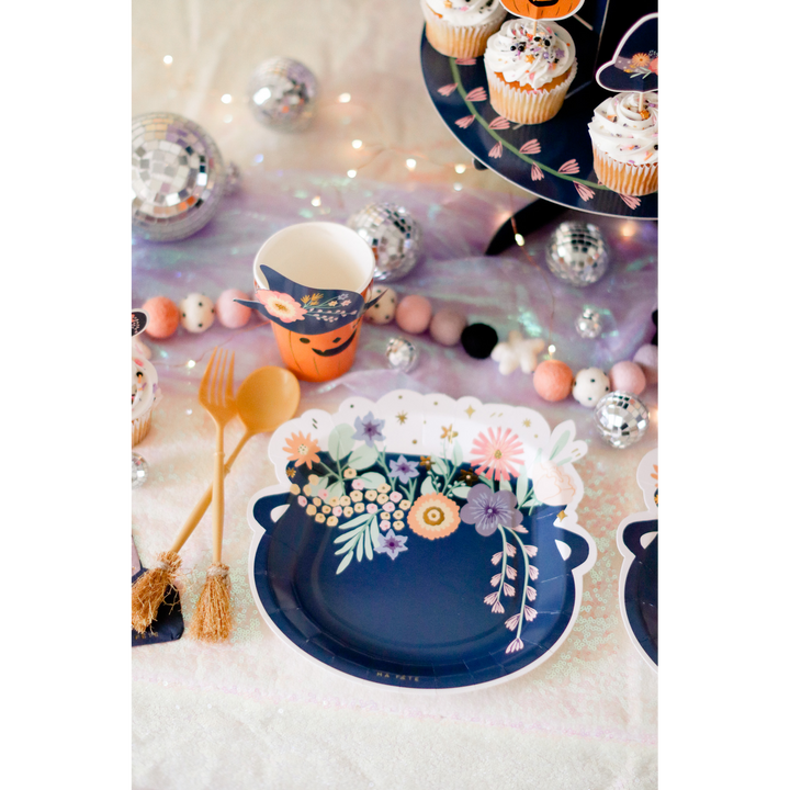 Ma Fete Halloween Cauldron Dinner Plates - Set of 8