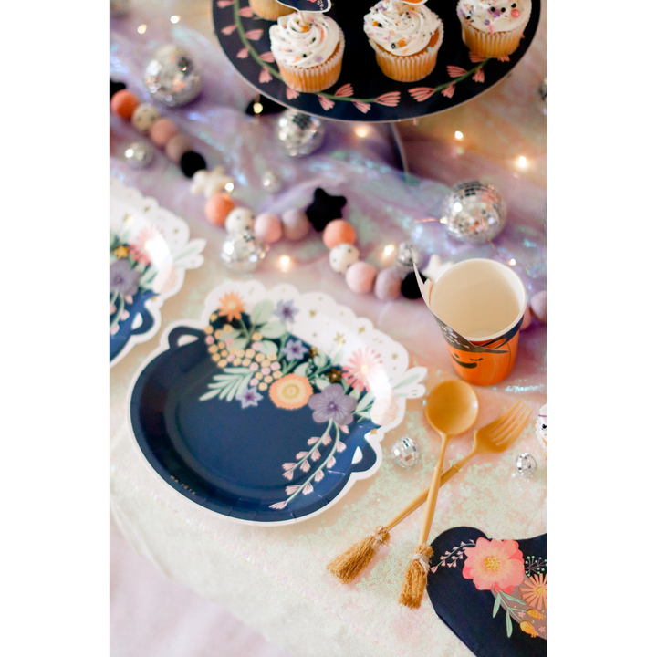 Ma Fete Halloween Cauldron Dinner Plates - Set of 8