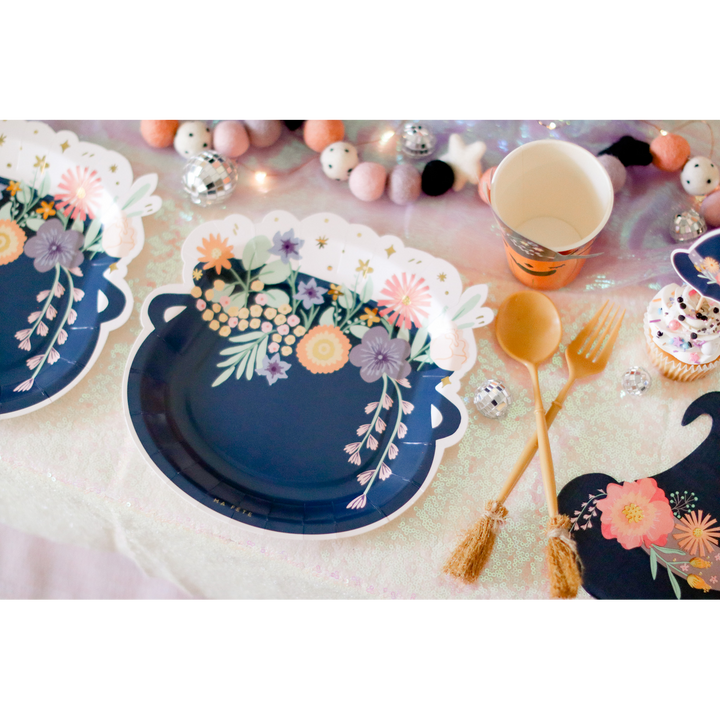 Ma Fete Halloween Cauldron Dinner Plates - Set of 8