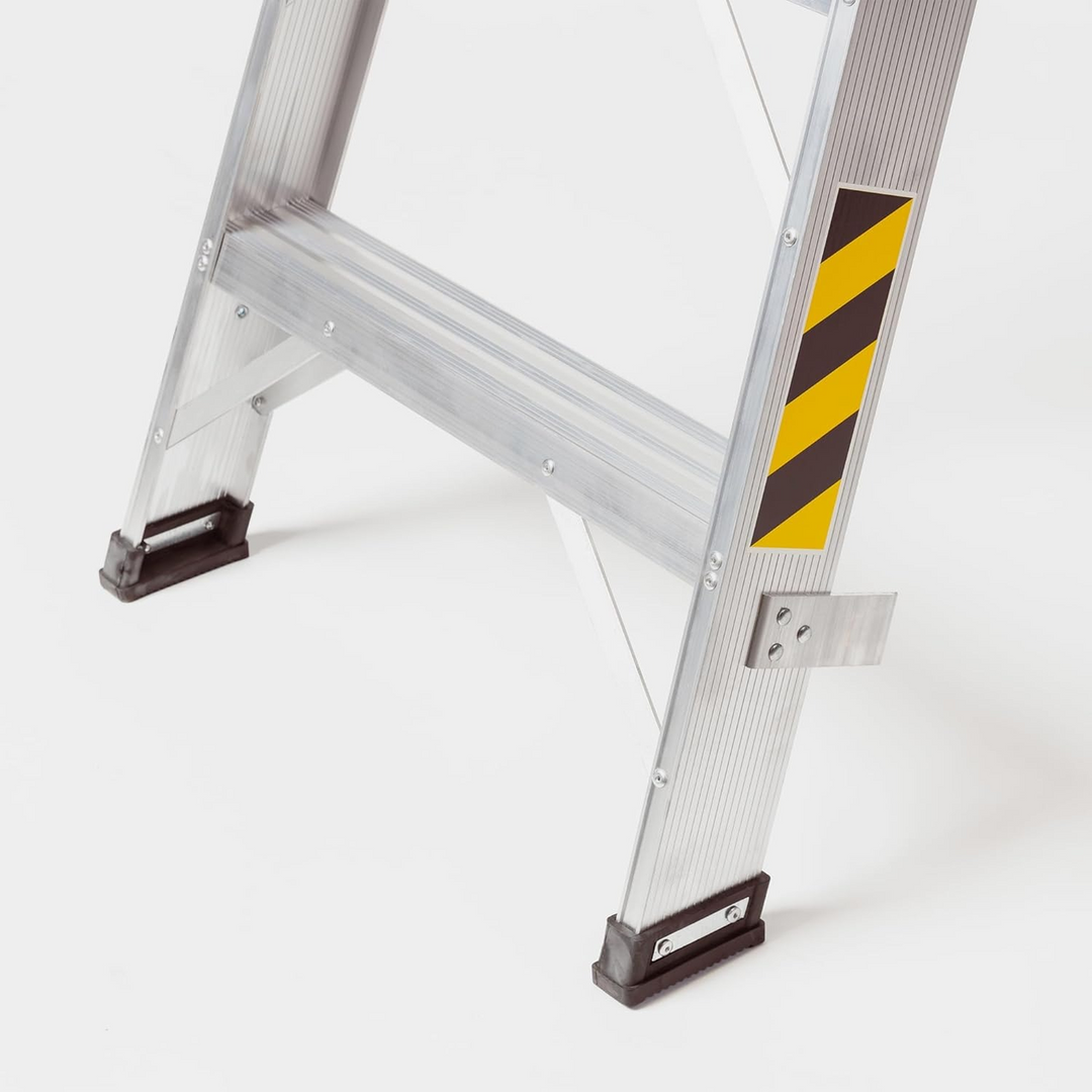 Mazaya Maintenance Ladder