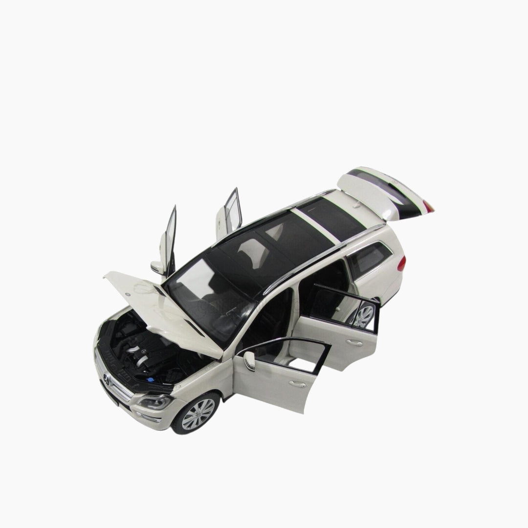 Norev Mercedes GL-Class White 1:18 Scale Model Car