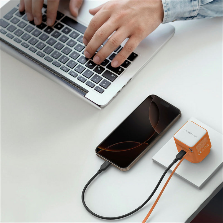 Momax 1-Charge GaN 35W Charger (Built-In Cable)