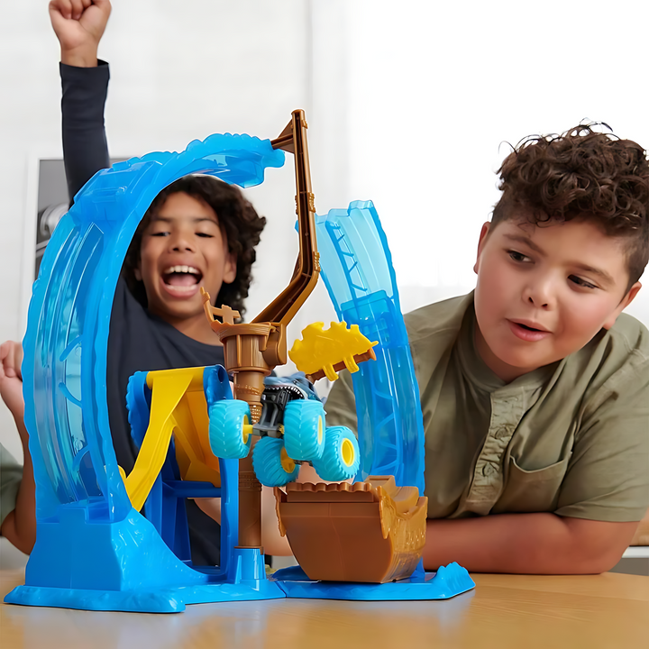 Spin Master Monster Jam Loop Of Doom Stunt Playset - 9.5 X 6.5 X 6.8 Cm