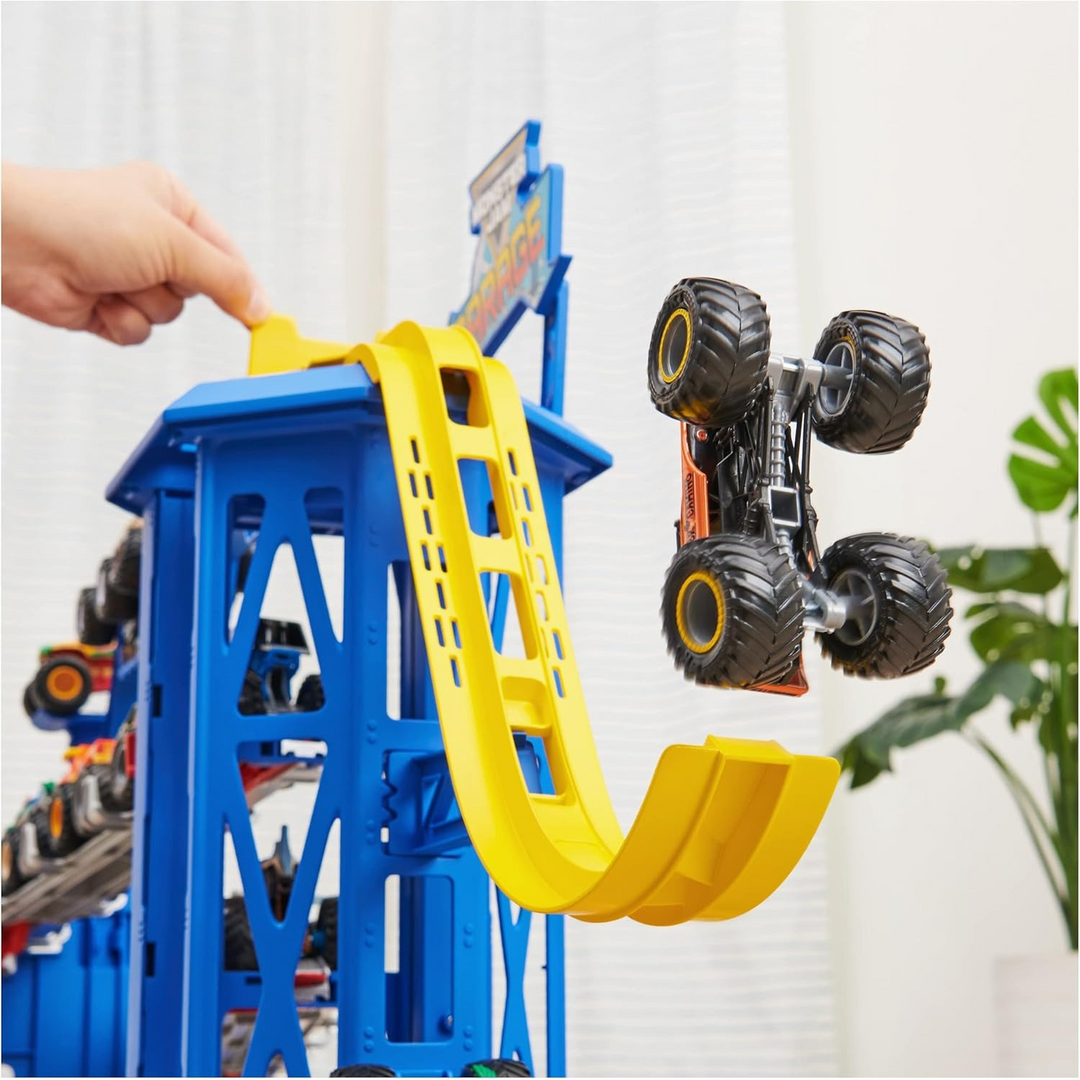 Spin Master Monster Jam Monster Garage Storage And Playset - 60.96 X 13.46 X 38.1 Cm