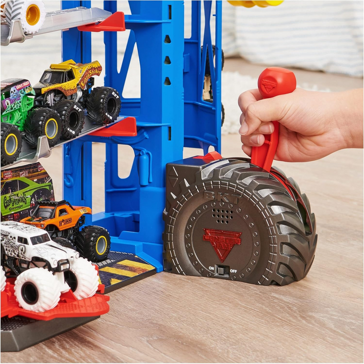 Spin Master Monster Jam Monster Garage Storage And Playset - 60.96 X 13.46 X 38.1 Cm