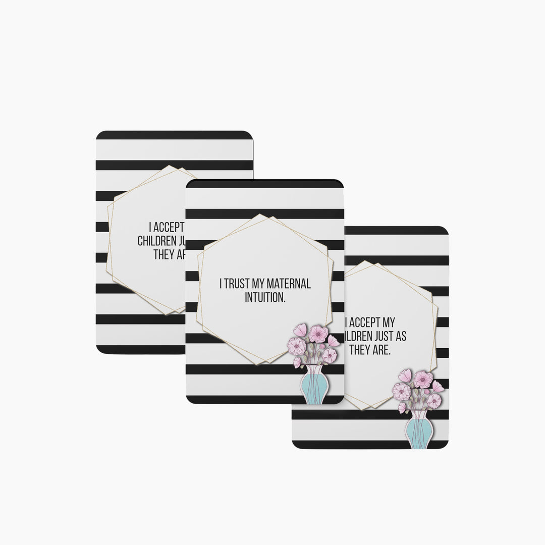 Twinkle &amp; Giraffe Motherhood B&amp;W Affirmation Cards - Set of 30