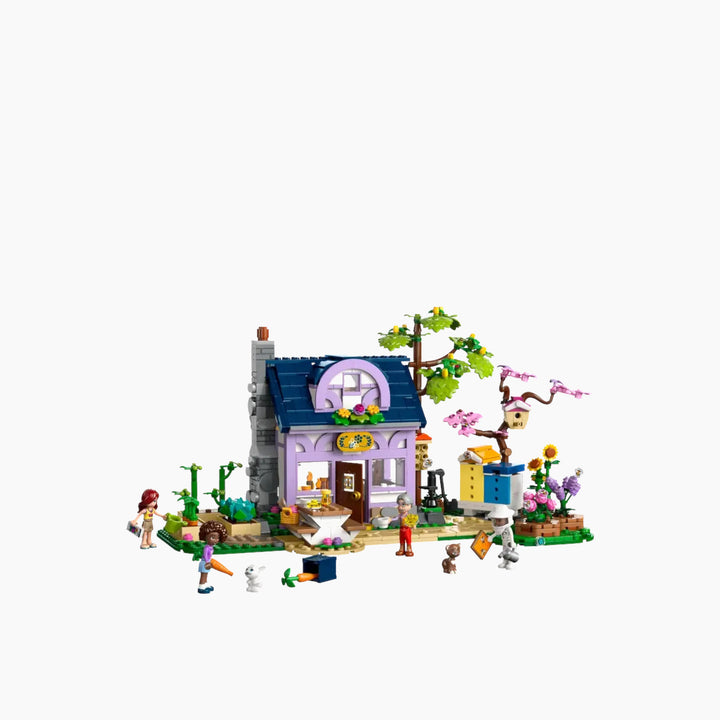 LEGO Beekeeper’s House &amp; Flower Garden 1161pcs