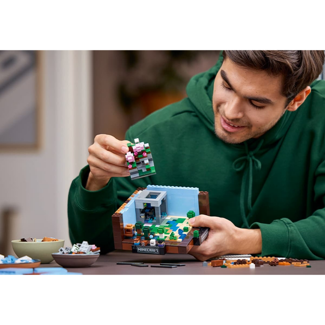 LEGO The Crafting Table- 1195pcs