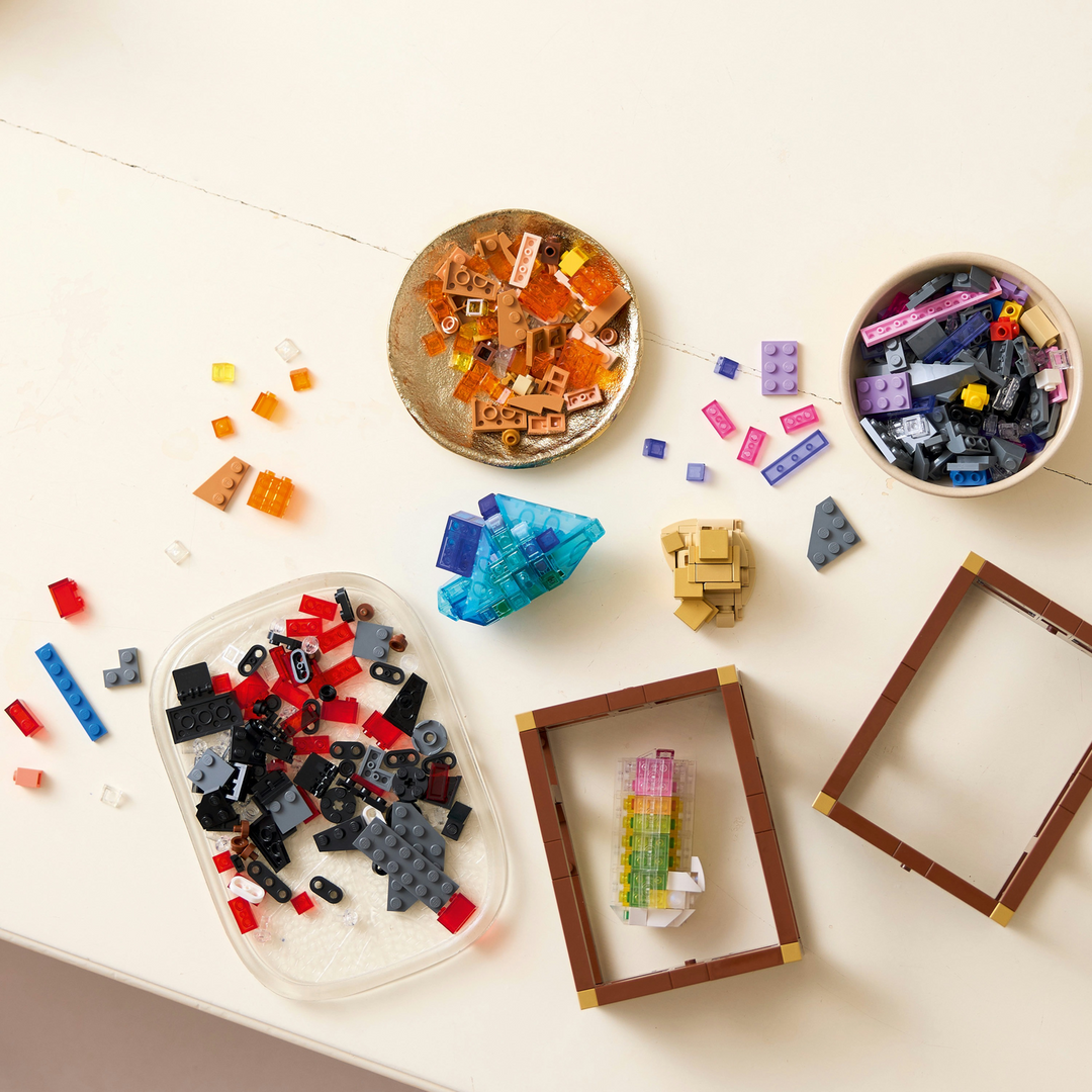 LEGO Mineral Collection- 880pcs