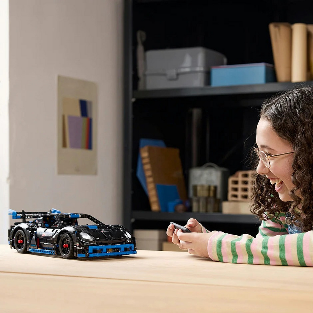LEGO Technic Porsche GT4 e-Performance 836pcs