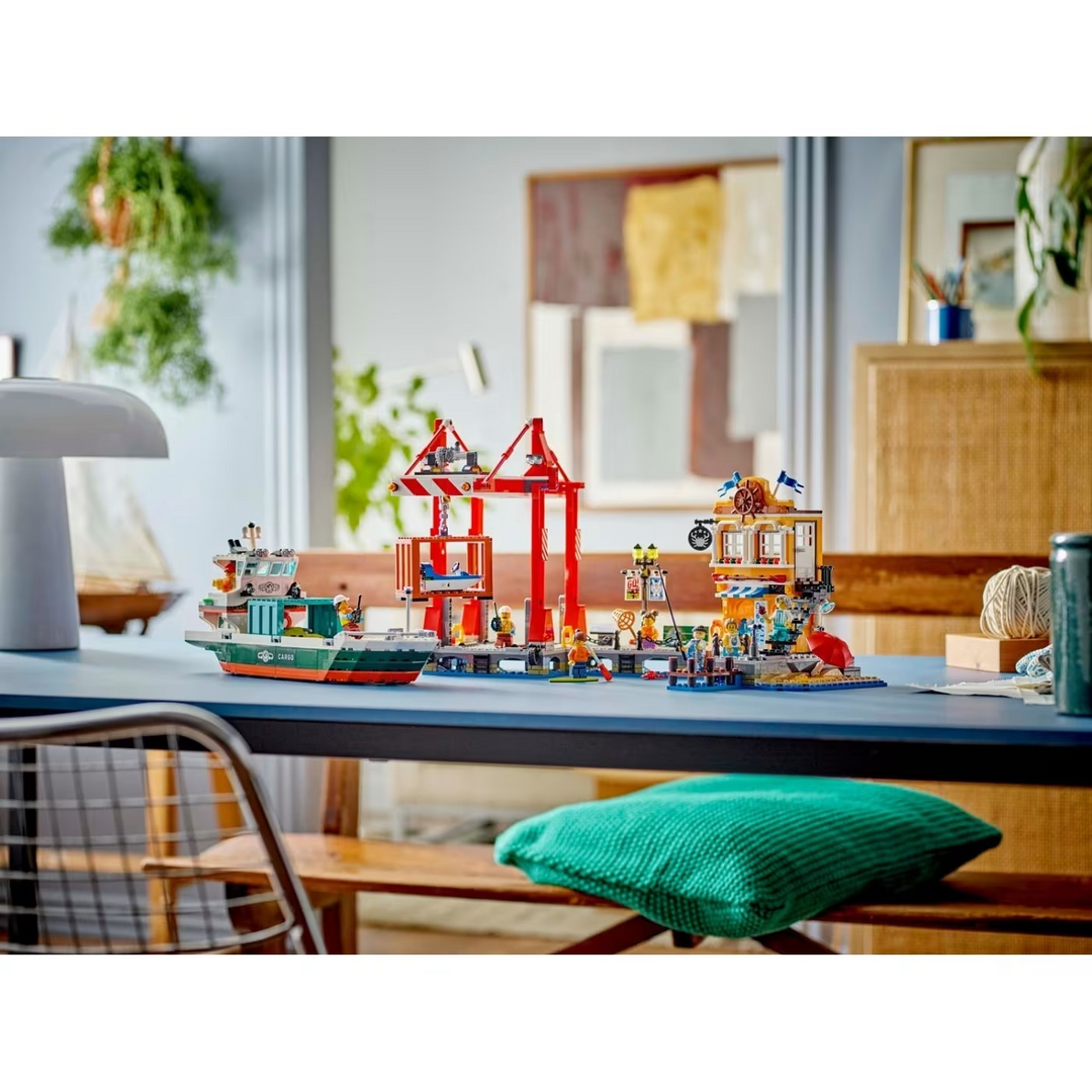 Nb Seaside Harbor With Cargo Ship- 1226 Pcs