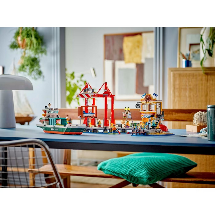 Nb Seaside Harbor With Cargo Ship- 1226 Pcs