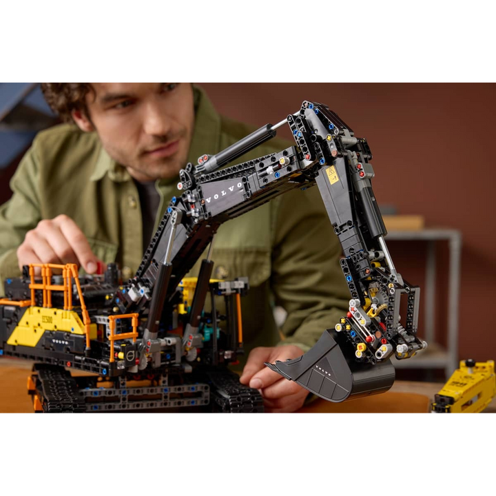 Nb Volvo Ec500 Hybrid Excavator- 2359 Pcs