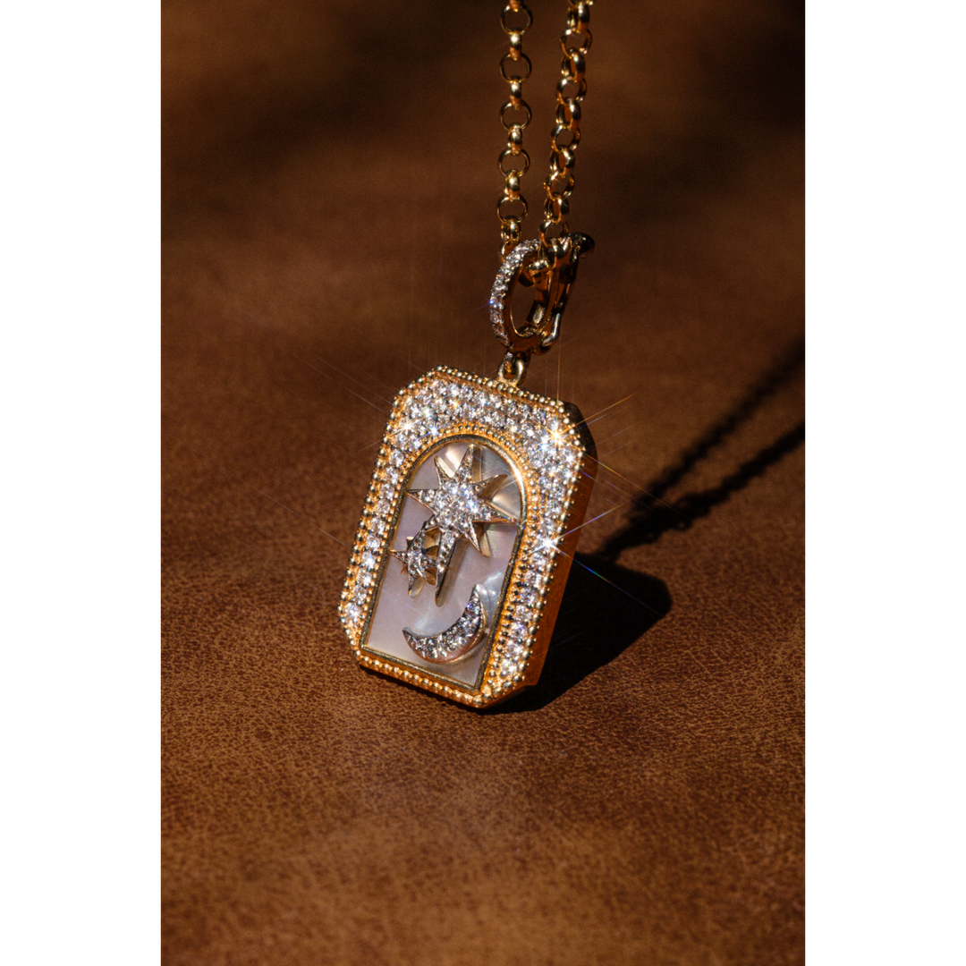 Meraki Yellow Gold Necklace with White Diamonds and Mother of Peal