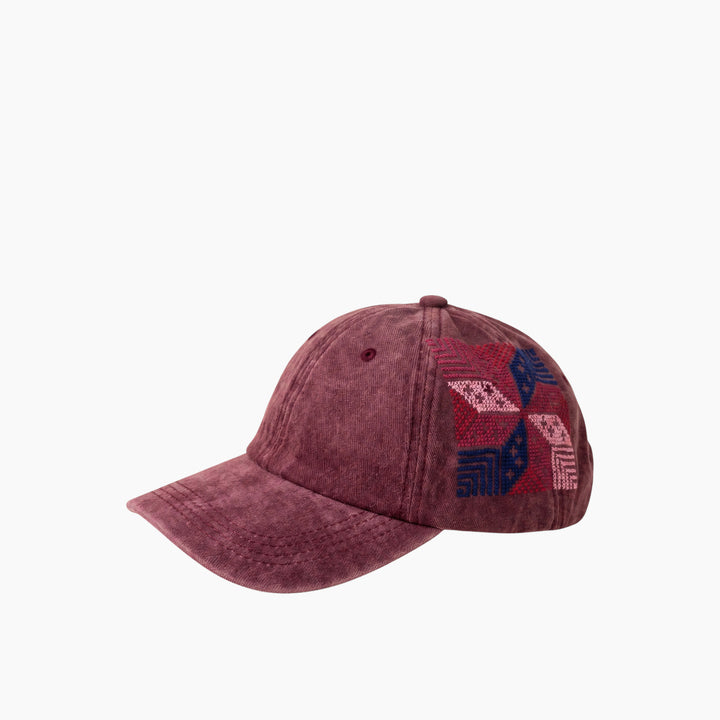 Najma w Reesh Maroon Cap (Feather Star)