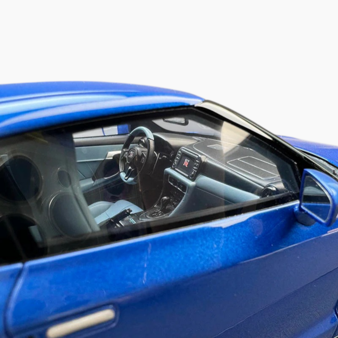 GT-Spirit Nissan GT-R R35 Bue 1:18 Scale Model Car