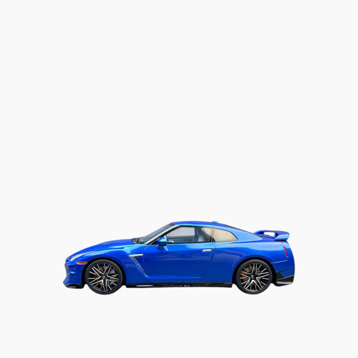 GT-Spirit Nissan GT-R R35 Bue 1:18 Scale Model Car