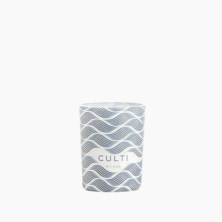 Culti Milano Onde Di Tessuto candle with sinuous white and blue design