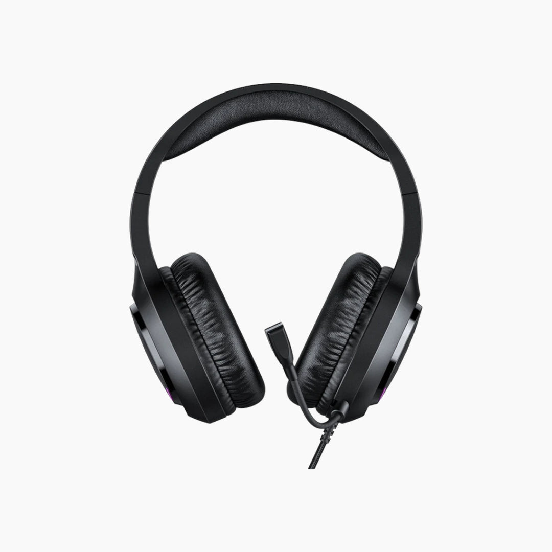 ONIKUMA X31 noise cancelling over-ear wired gaming headset with flexible microphone and RGB LED lights.