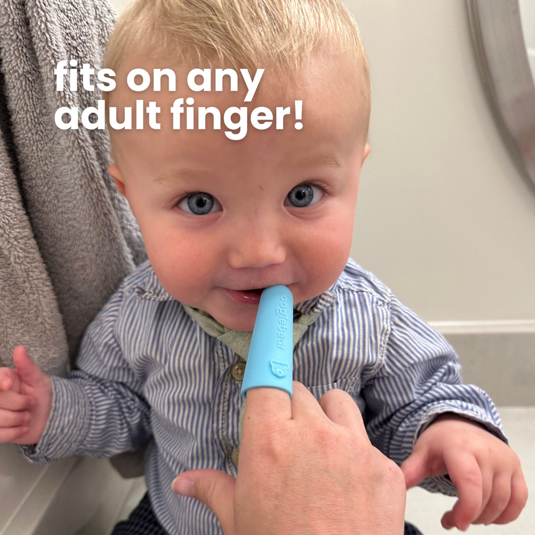 Oogiebear Finger Brush &amp; Tongue Scraper - 2 Pcs