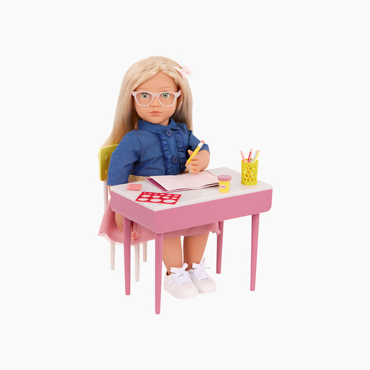مجموعة مكتب وكرسي للدمى من Our Generation Imagination Station مقاس 18 بوصة